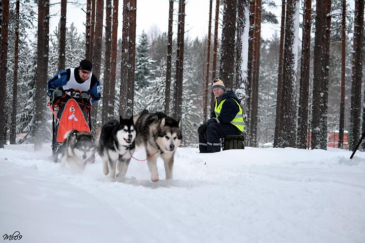 IMG_8674.JPG - Jongunverran Ajot 2009, Repe (right) & Alma & Kiibu